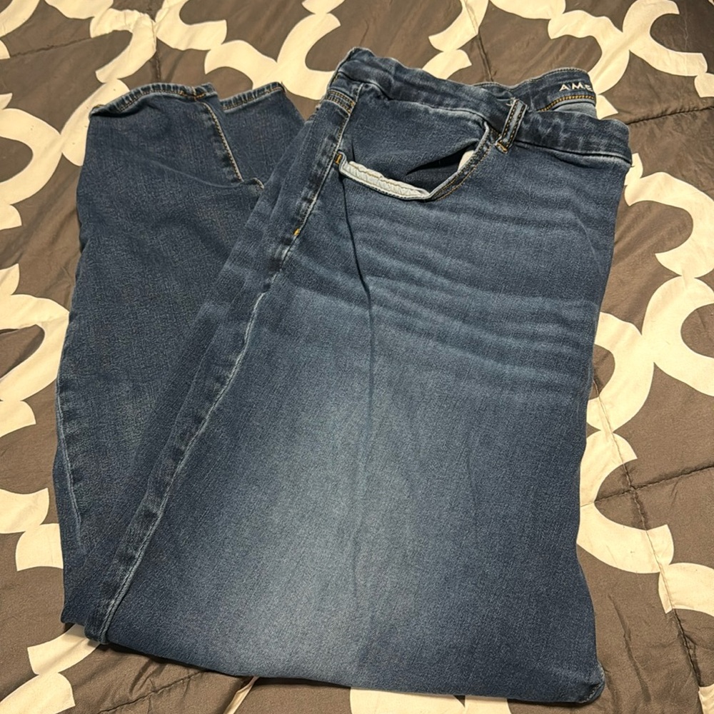 Women’s AE curvy high rise jeans